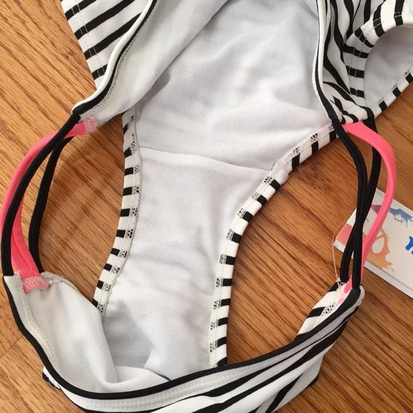 New Malibu Swim Bikini Bottom Size Small White Black Stripes Swimwear NWT - Picture 4 of 8